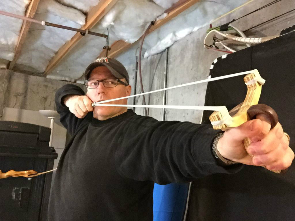 How to make slingshot bow